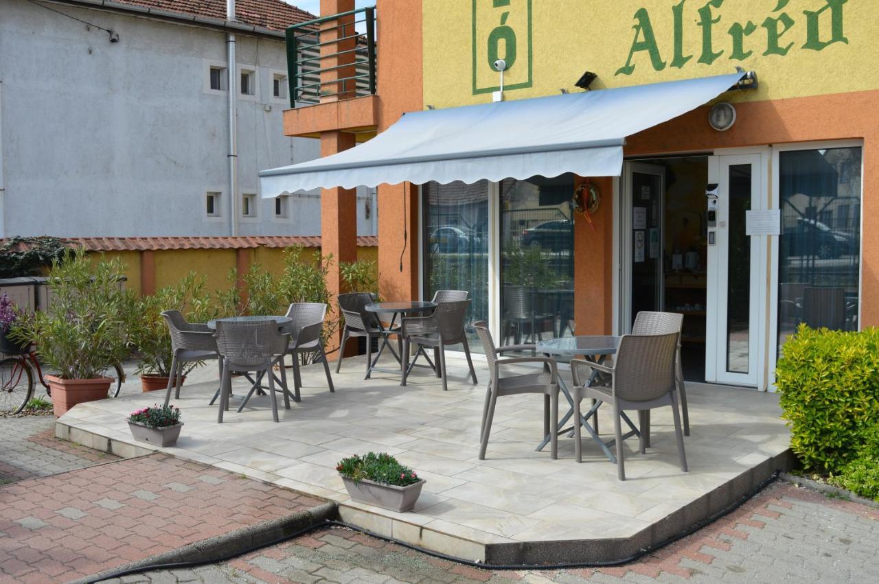 Bed and Breakfast Alfred Panzio Budapest Exterior foto