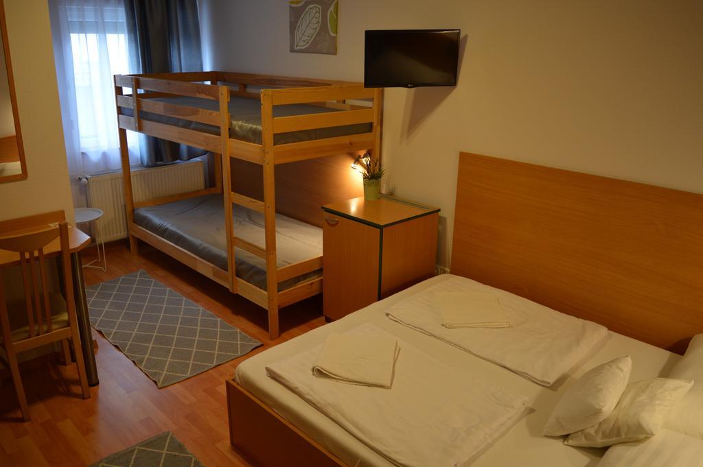 Bed and Breakfast Alfred Panzio Budapest Exterior foto