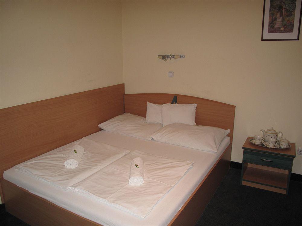 Bed and Breakfast Alfred Panzio Budapest Exterior foto
