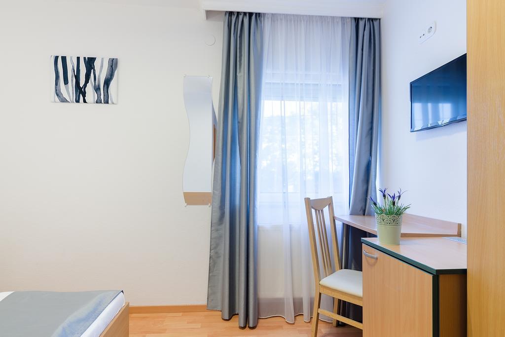 Bed and Breakfast Alfred Panzio Budapest Exterior foto