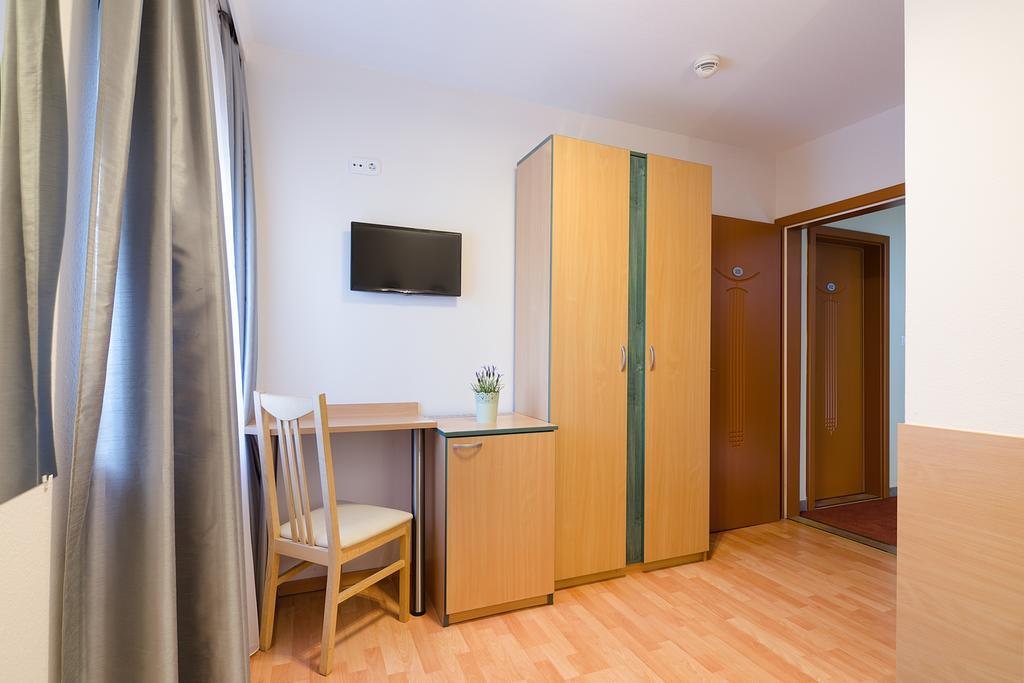 Bed and Breakfast Alfred Panzio Budapest Exterior foto