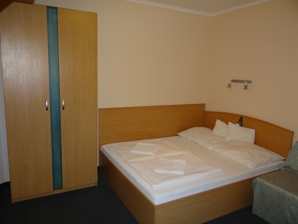 Bed and Breakfast Alfred Panzio Budapest Exterior foto
