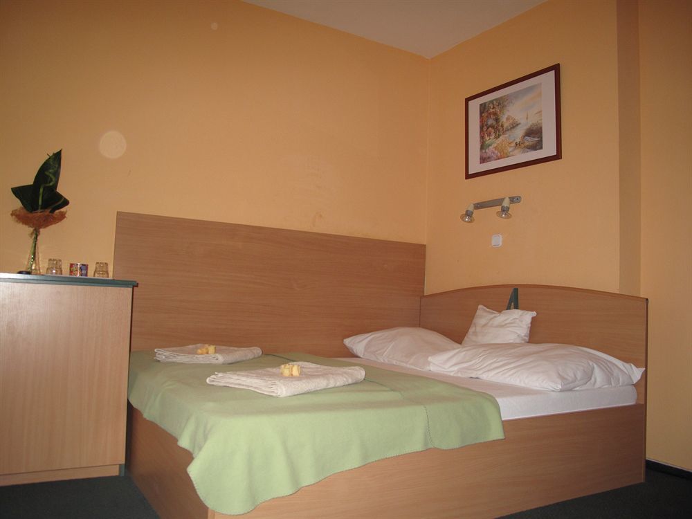 Bed and Breakfast Alfred Panzio Budapest Exterior foto