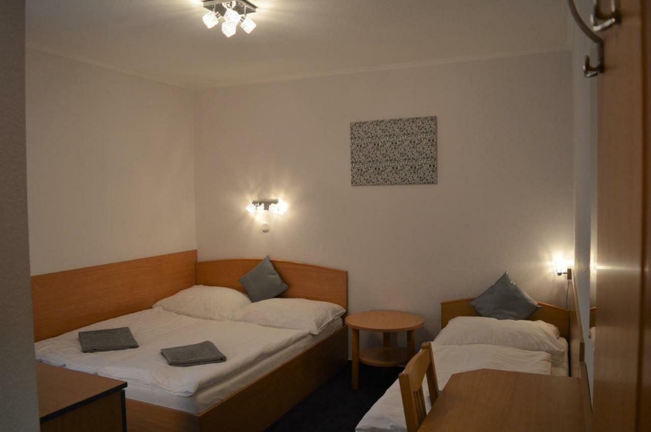 Bed and Breakfast Alfred Panzio Budapest Exterior foto